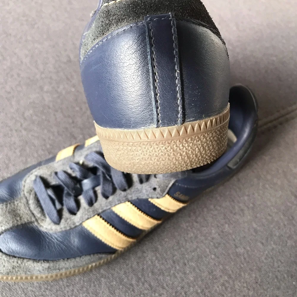 Blue and Gold Sambas